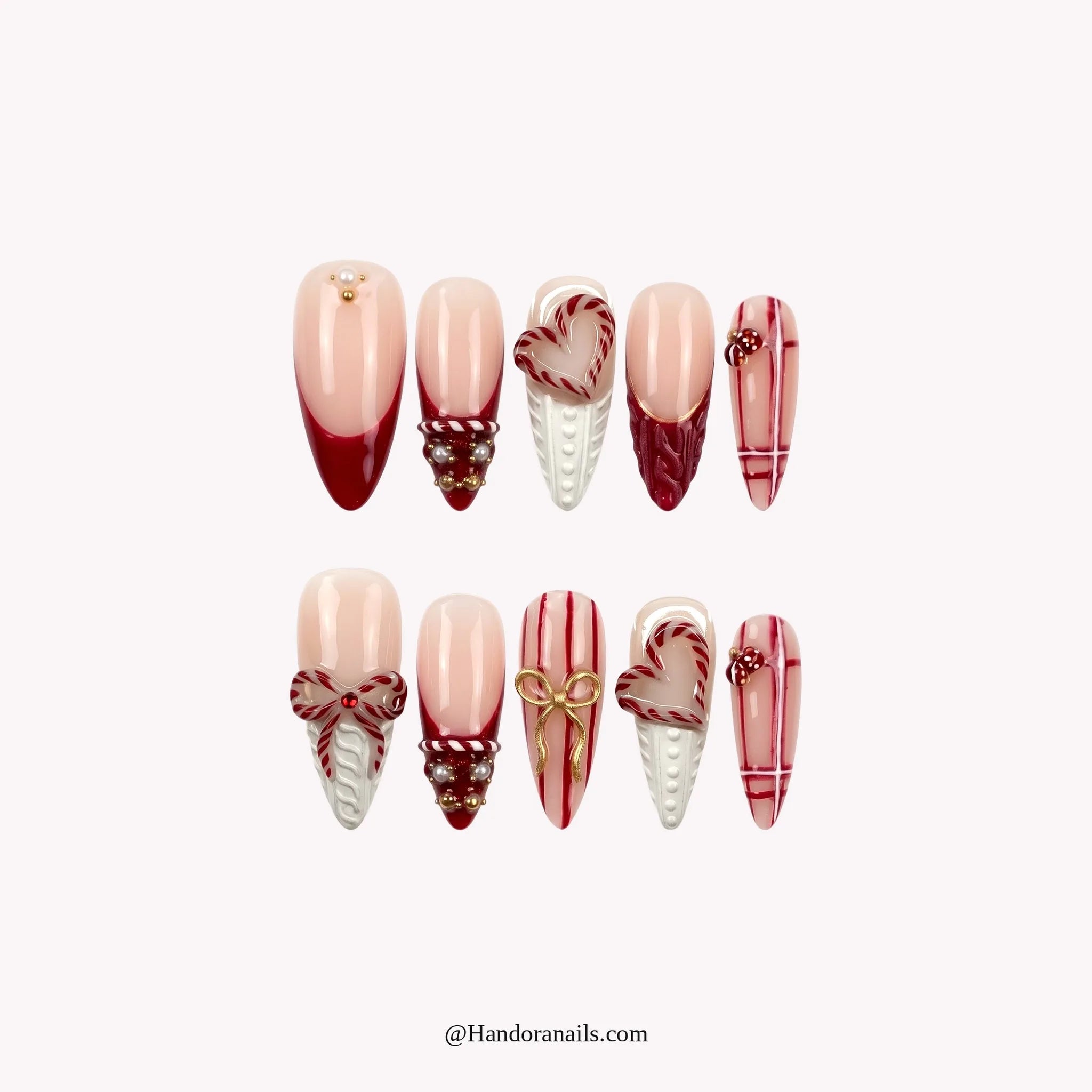 Cozy Cable press-on nails – almond shape, white and gold