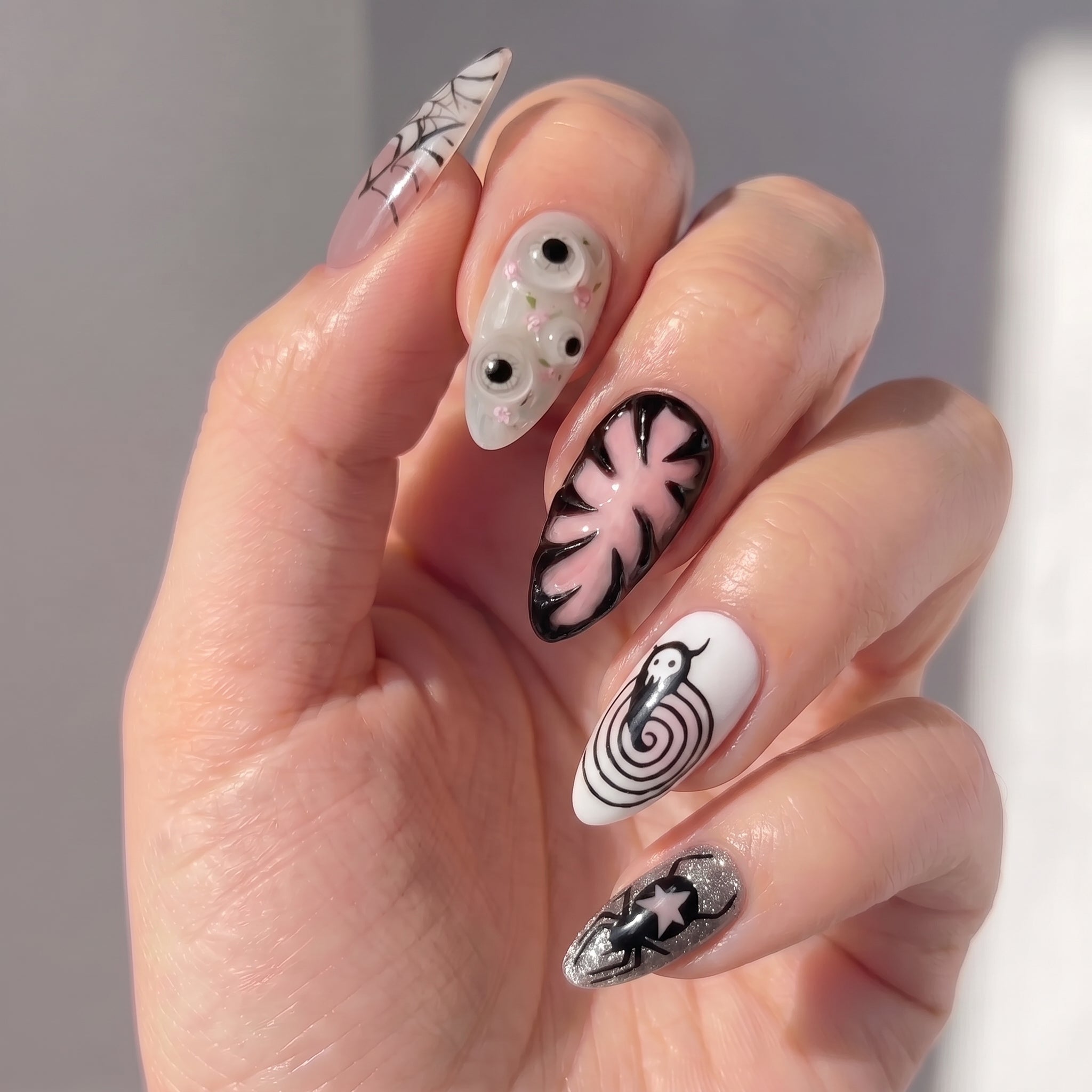 Ghostly Eye