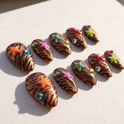 Jingle Jungle Christmas press-on nails - design view 8 by Handora Nails