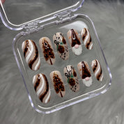 Tortoise Noel Christmas press-on nails - design view 10 by Handora Nails