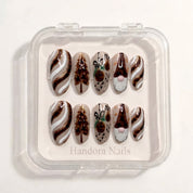 Tortoise Noel Christmas press-on nails - design view 8 by Handora Nails