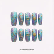 Aquarius Aura press-on nails – design close-up by Handora