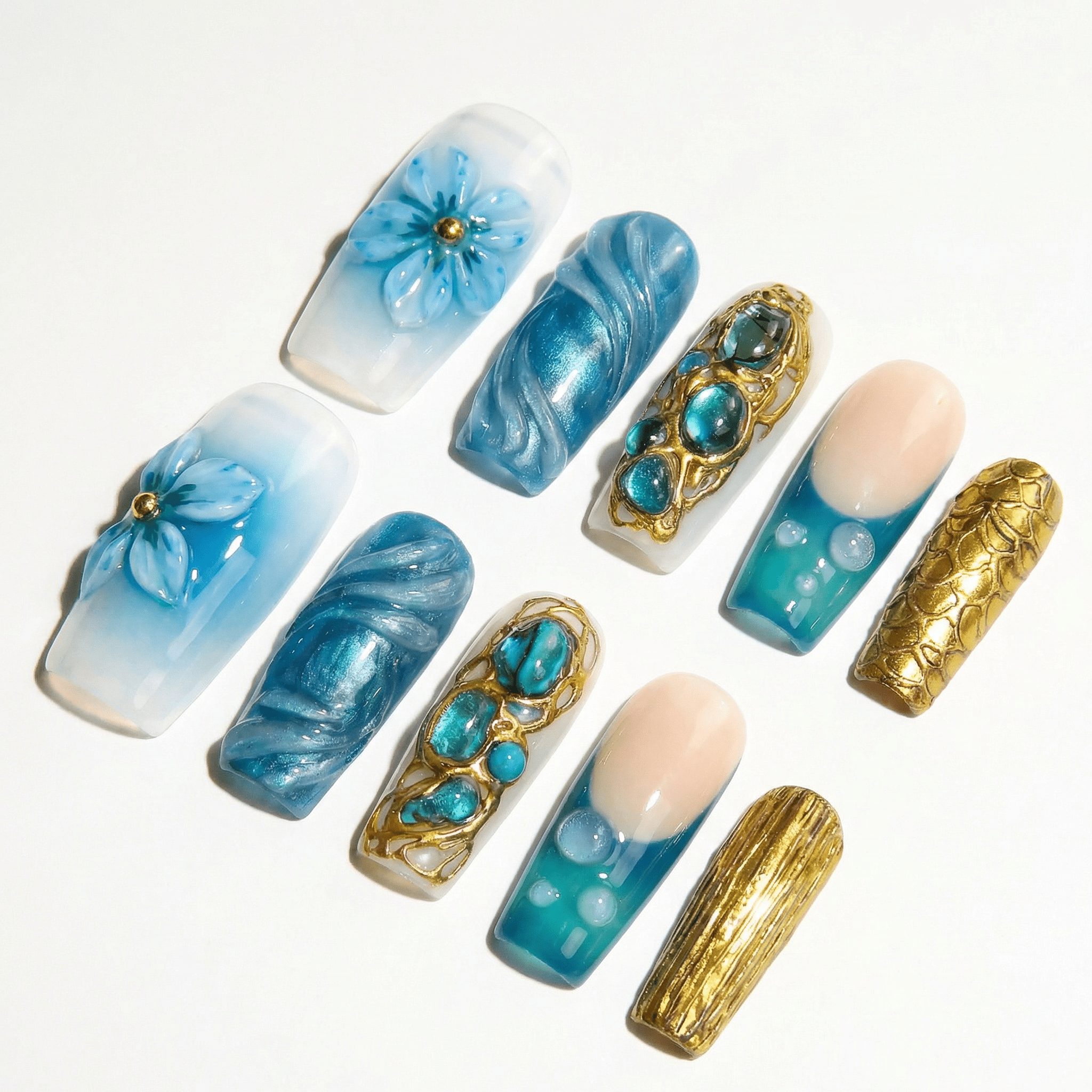 Azure Gilded full press-on nail set – sizes XS–L by Handora