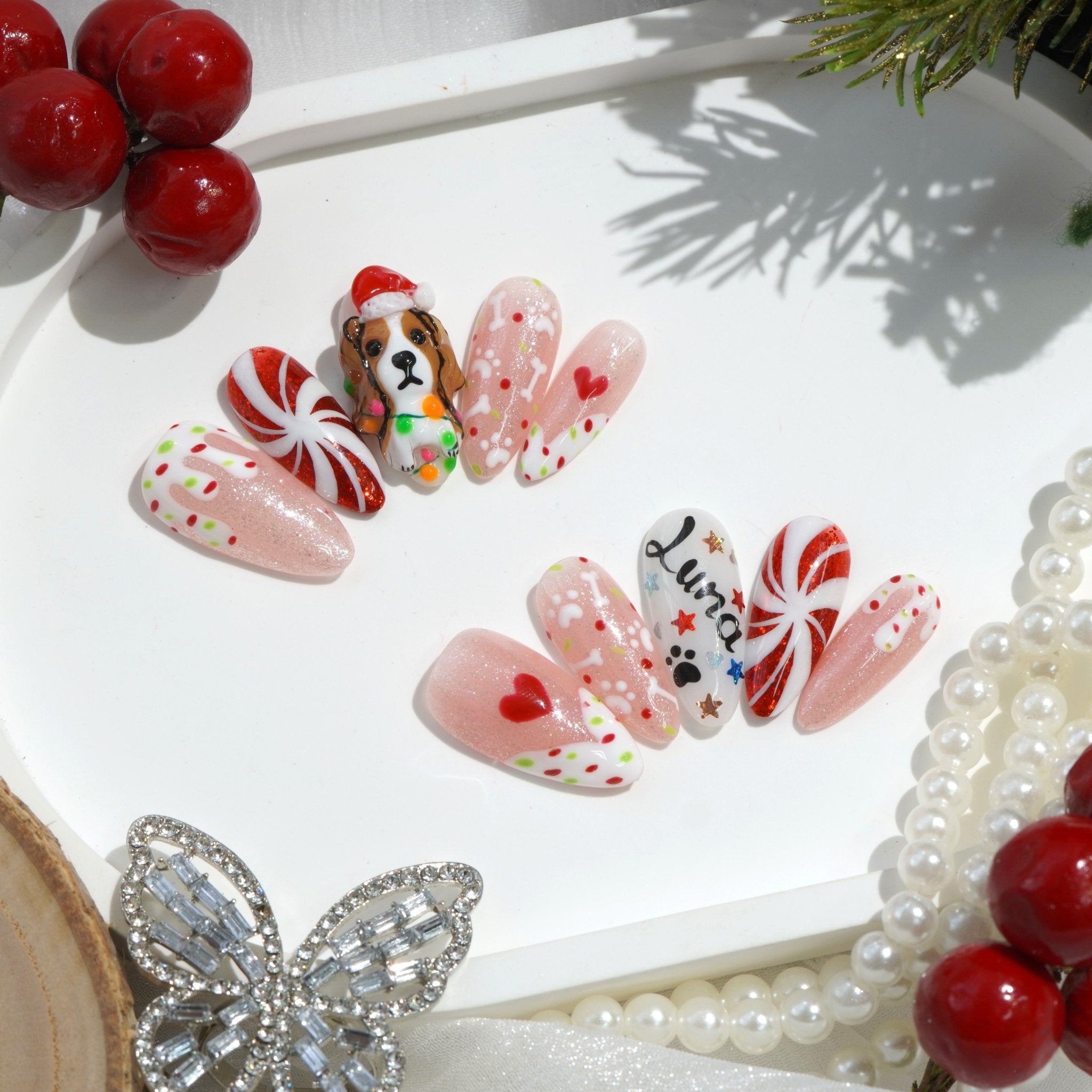 Beagle Spark cute press-on nails by Handora