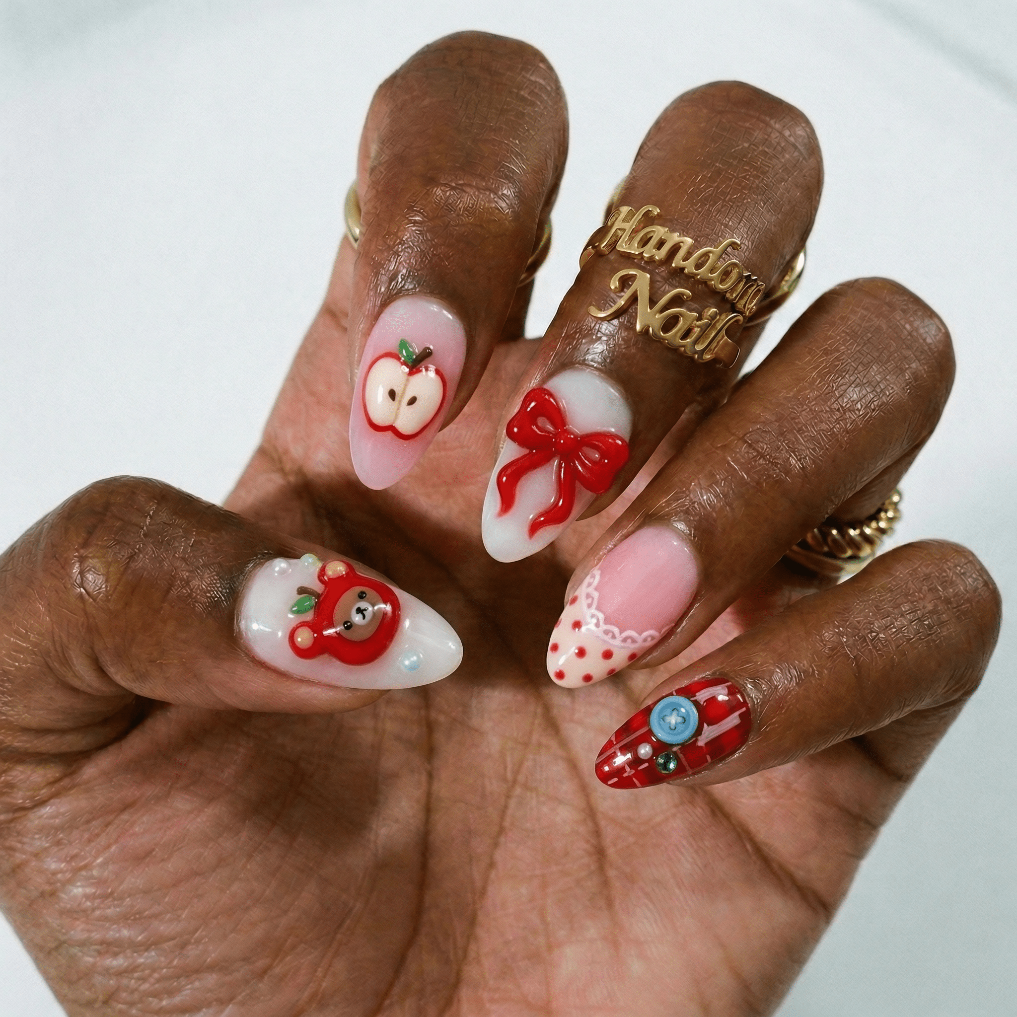 Beary Picnic press-on nails – hand-painted reusable gel set by Handora