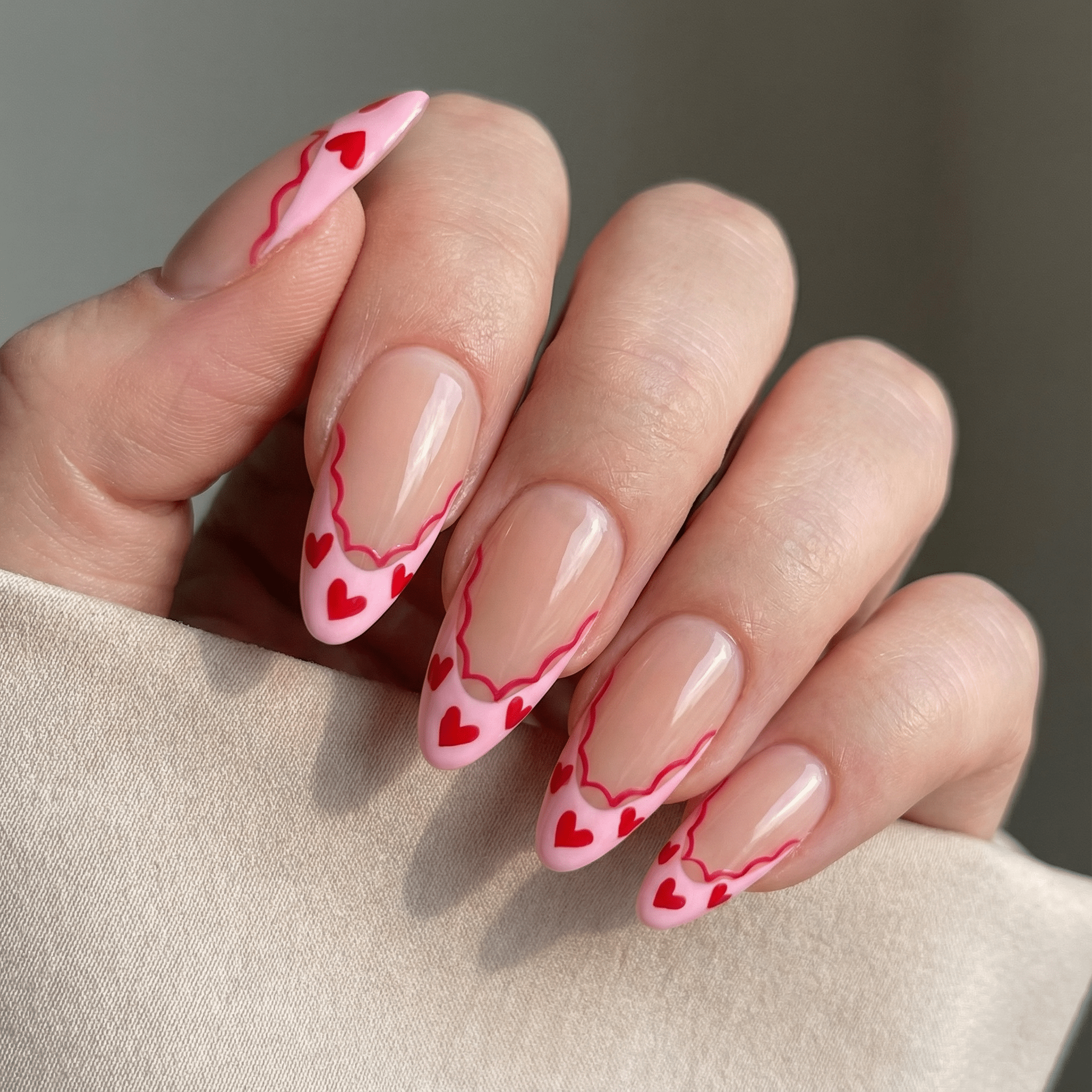 Berry Petal press-on nails – hand-painted reusable gel set by Handora