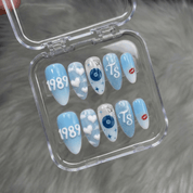 Blue City nail design – handmade press-on nails by Handora