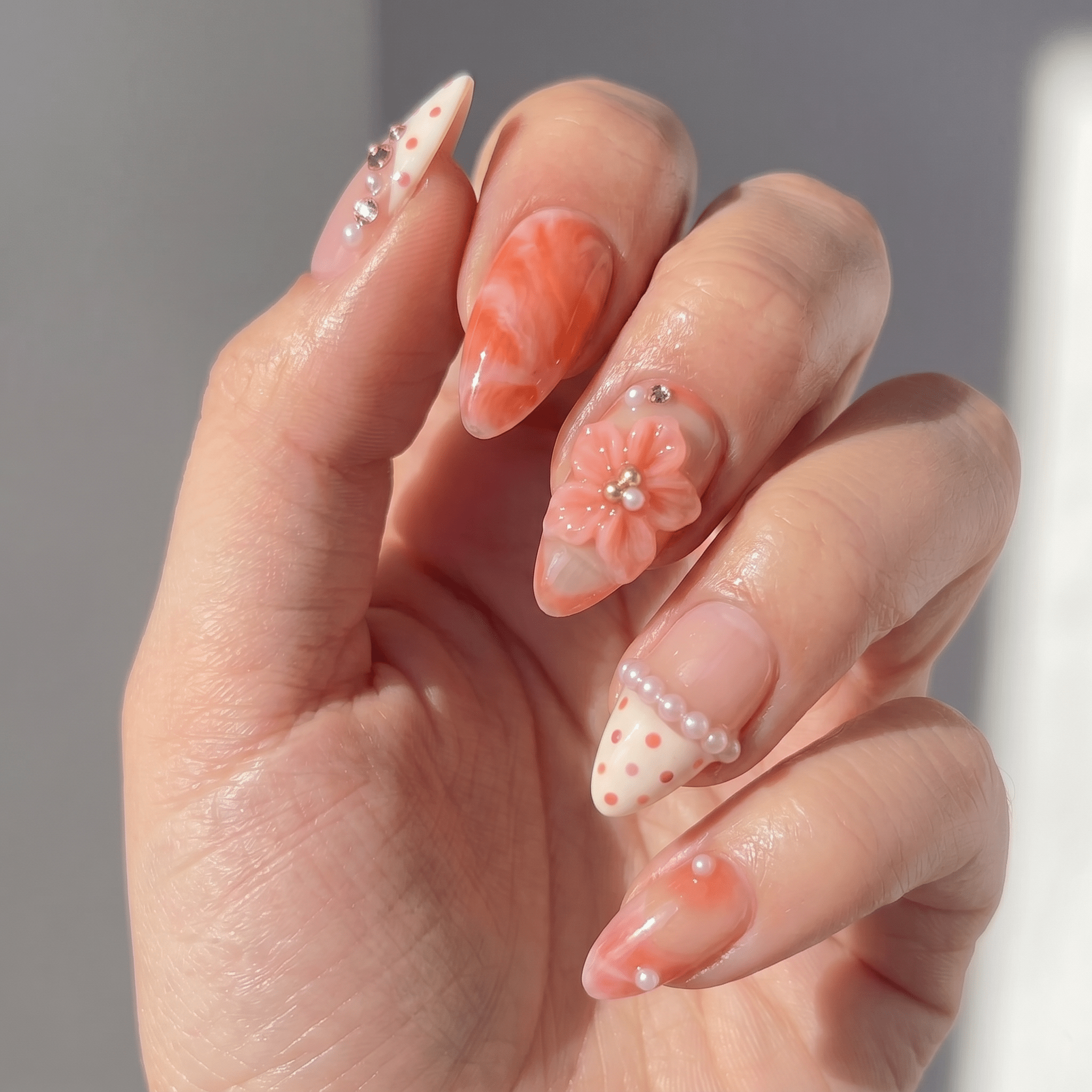 Blush Muse press-on nails – hand-painted reusable gel set by Handora
