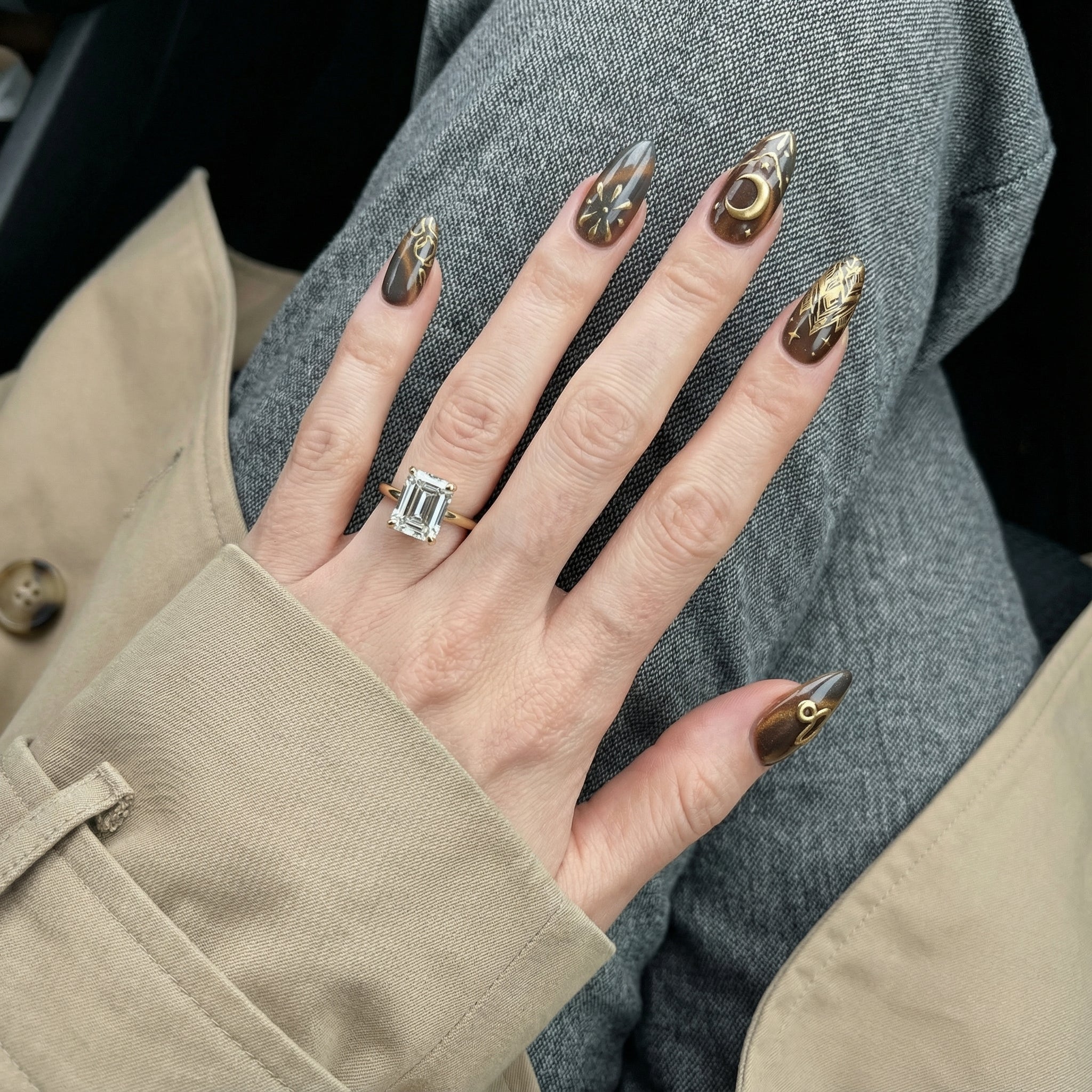 Capri Ambition press-on nails worn on hand – almond shape by Handora
