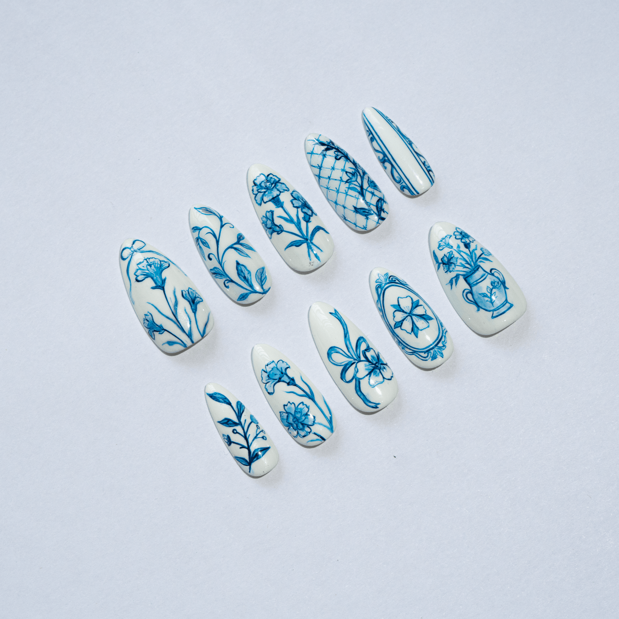 Ceramic Flora floral nail design – handmade press-on nails by Handora