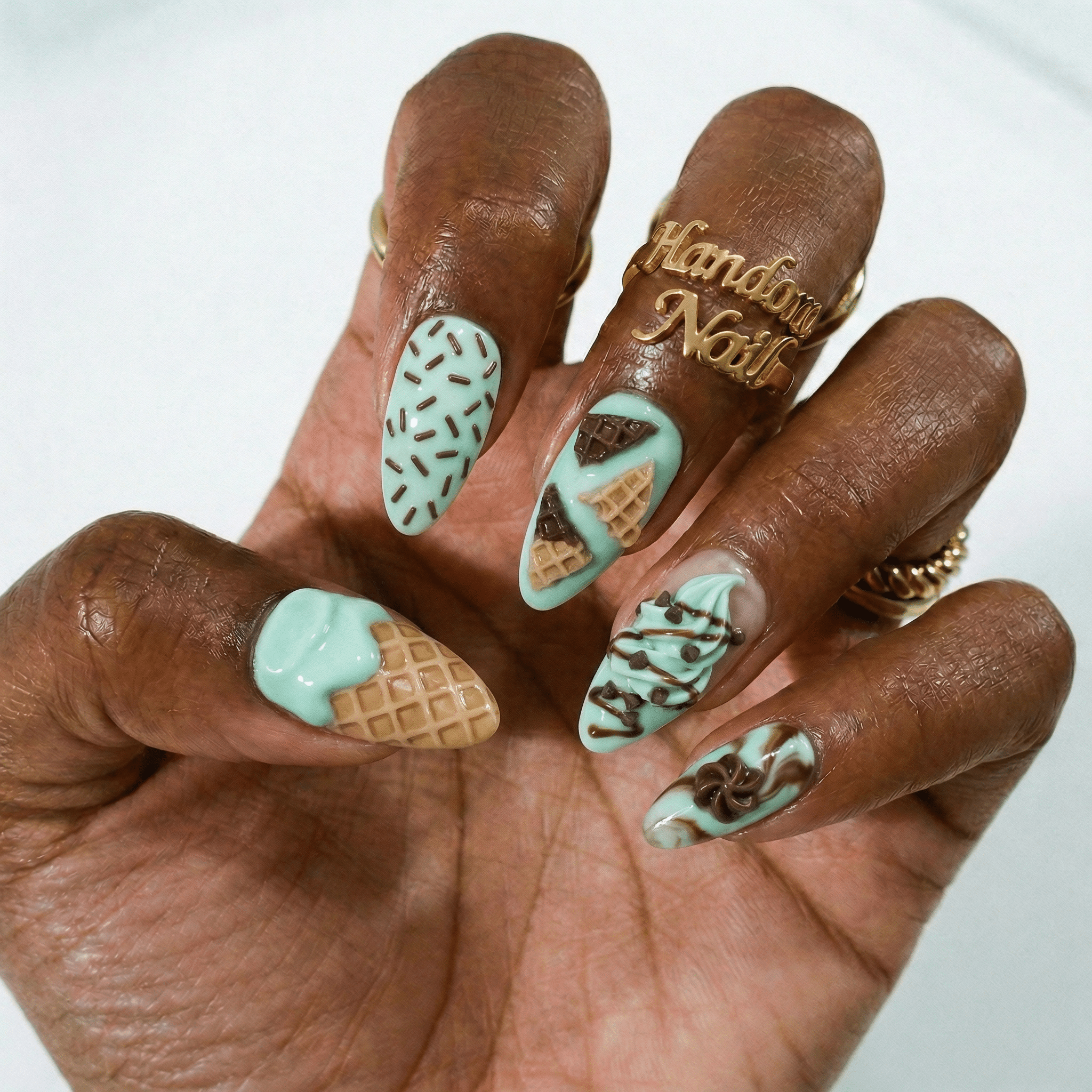Choco Mint almond press-on nails – design close-up by Handora