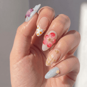 Coastal Wonders floral nail design – handmade press-on nails by Handora