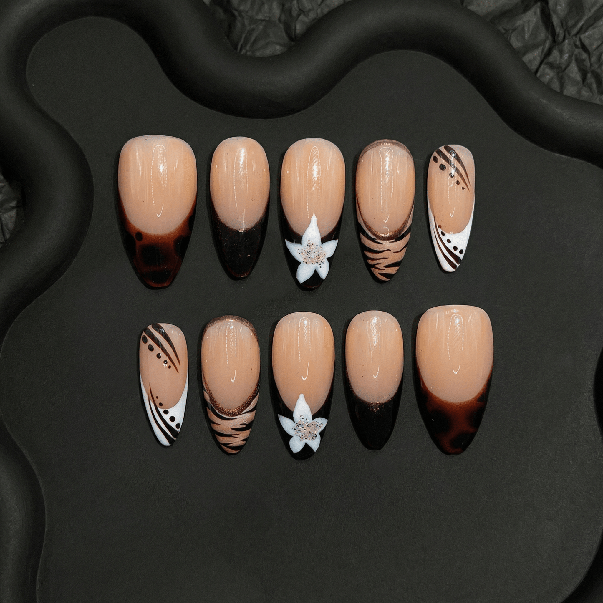 Cocoa Bloom full press-on nail set – sizes XS–L by Handora
