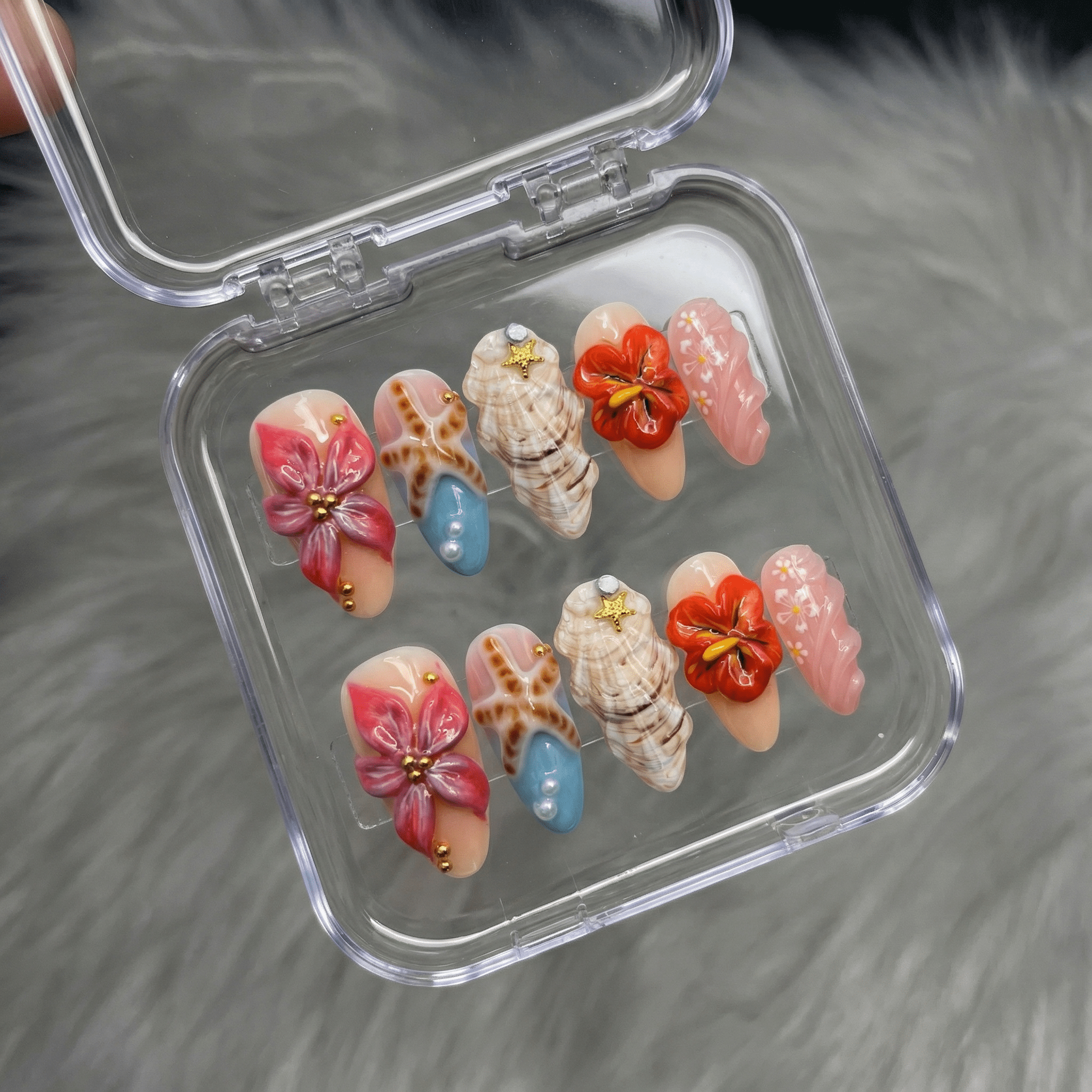 Coral Tide nail design – handmade press-on nails by Handora