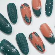 Cozy Emerald almond press-on nails – design close-up by Handora