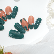 Cozy Emerald winter nail design – handmade press-on nails by Handora