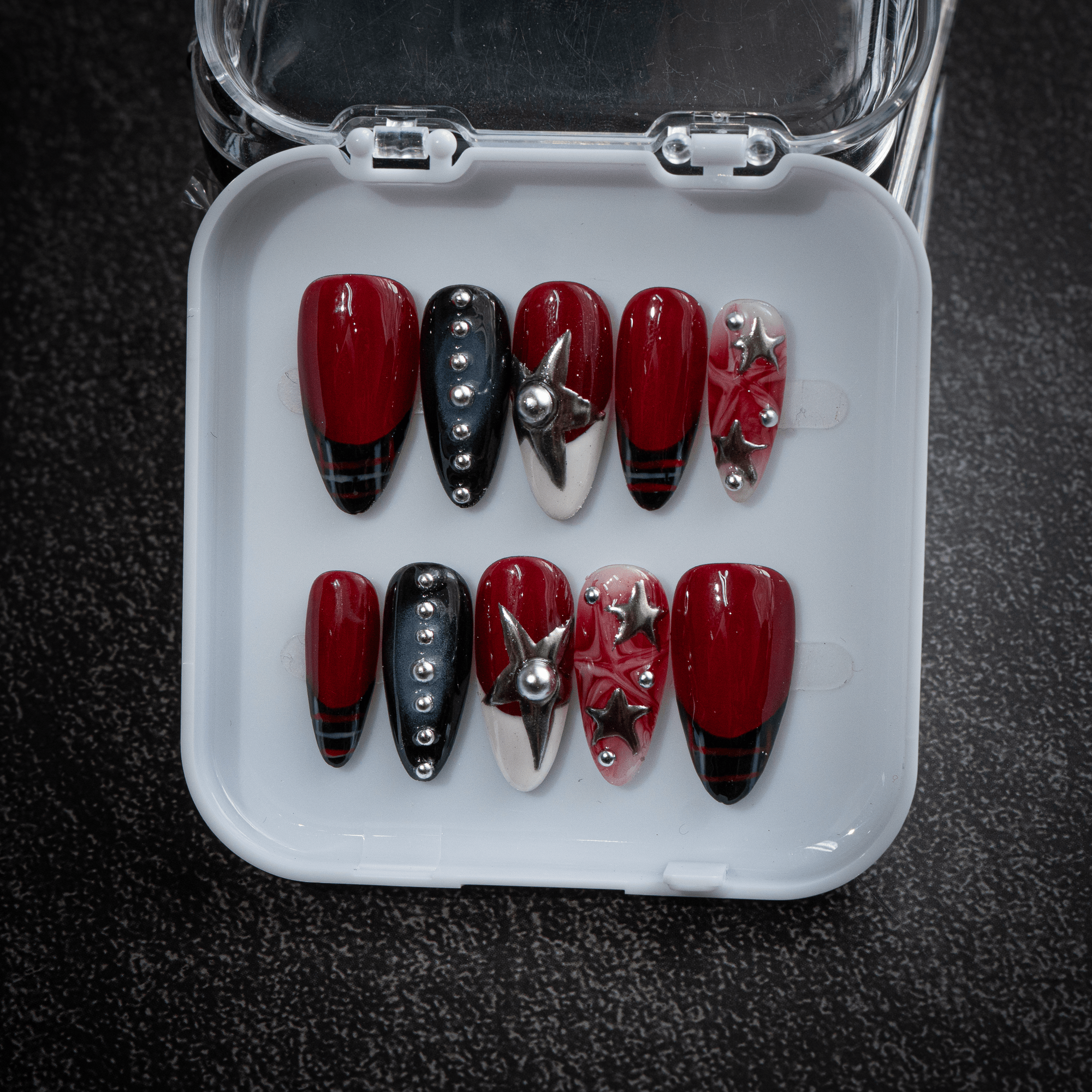 Crimson Star full press-on nail set – sizes XS–L by Handora