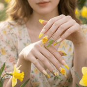 Daffodil Bloom full press-on nail set – sizes XS–L by Handora