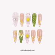 Daisy Butterfly 3d press-on nails by Handora