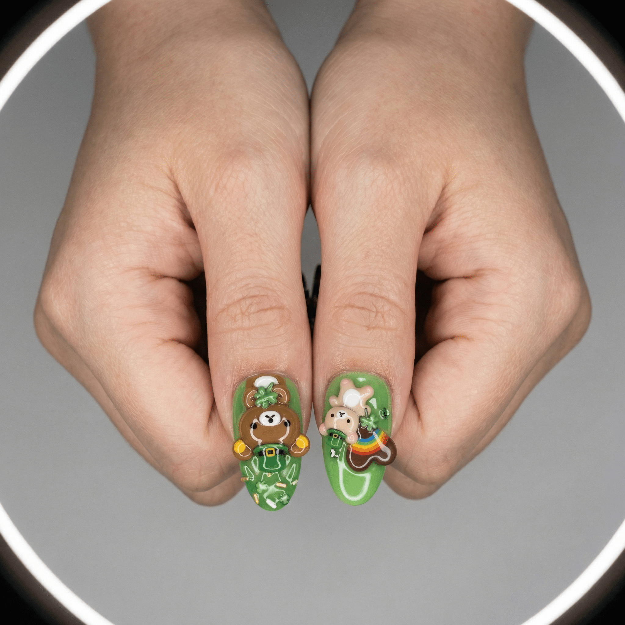 Emerald Bear press-on nails – design close-up by Handora