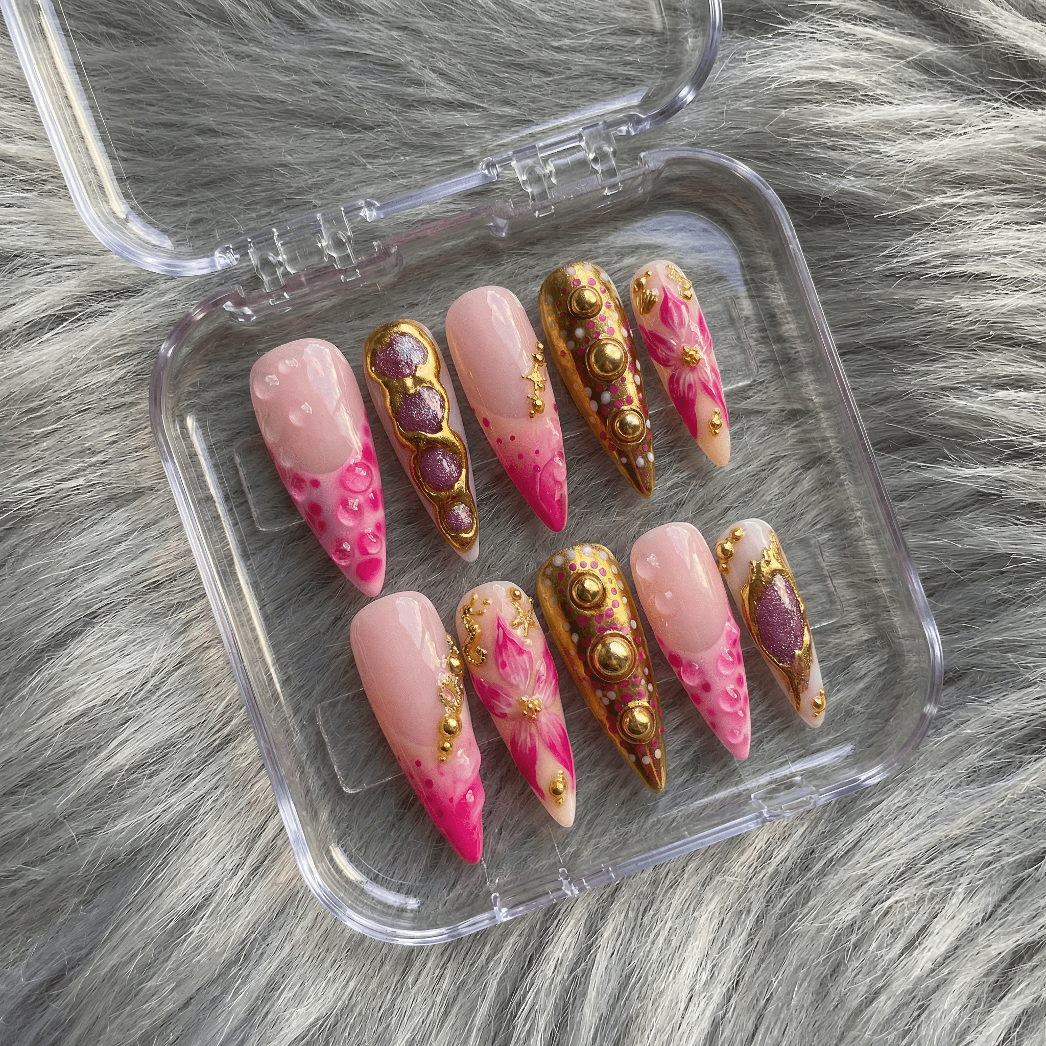 Floral Bijoux full press-on nail set – sizes XS–L by Handora