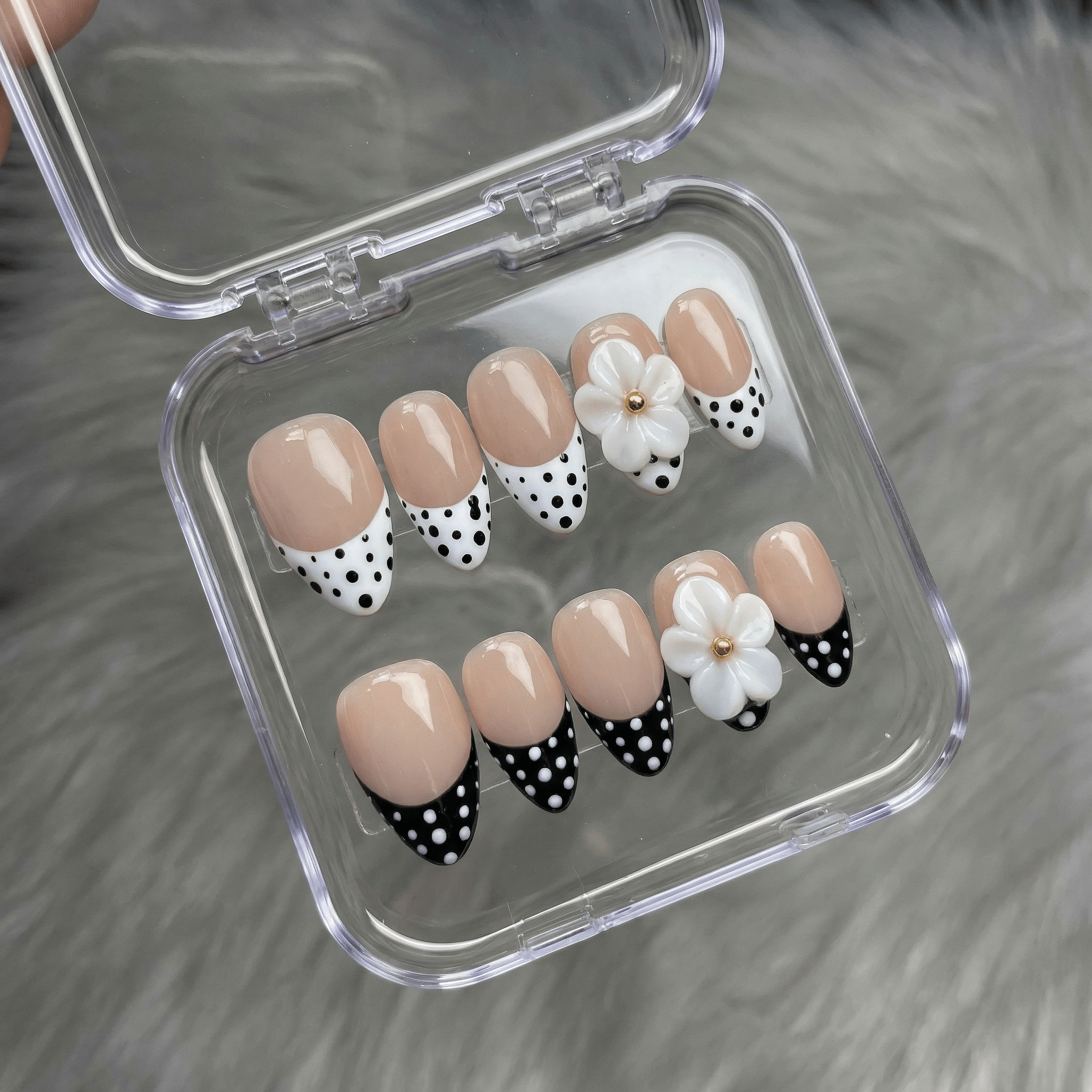Floral Charm floral nail design – handmade press-on nails by Handora