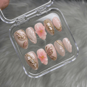 Floral Kintsugi almond press-on nails – design close-up by Handora