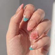 Floral Soul floral nail design – handmade press-on nails by Handora
