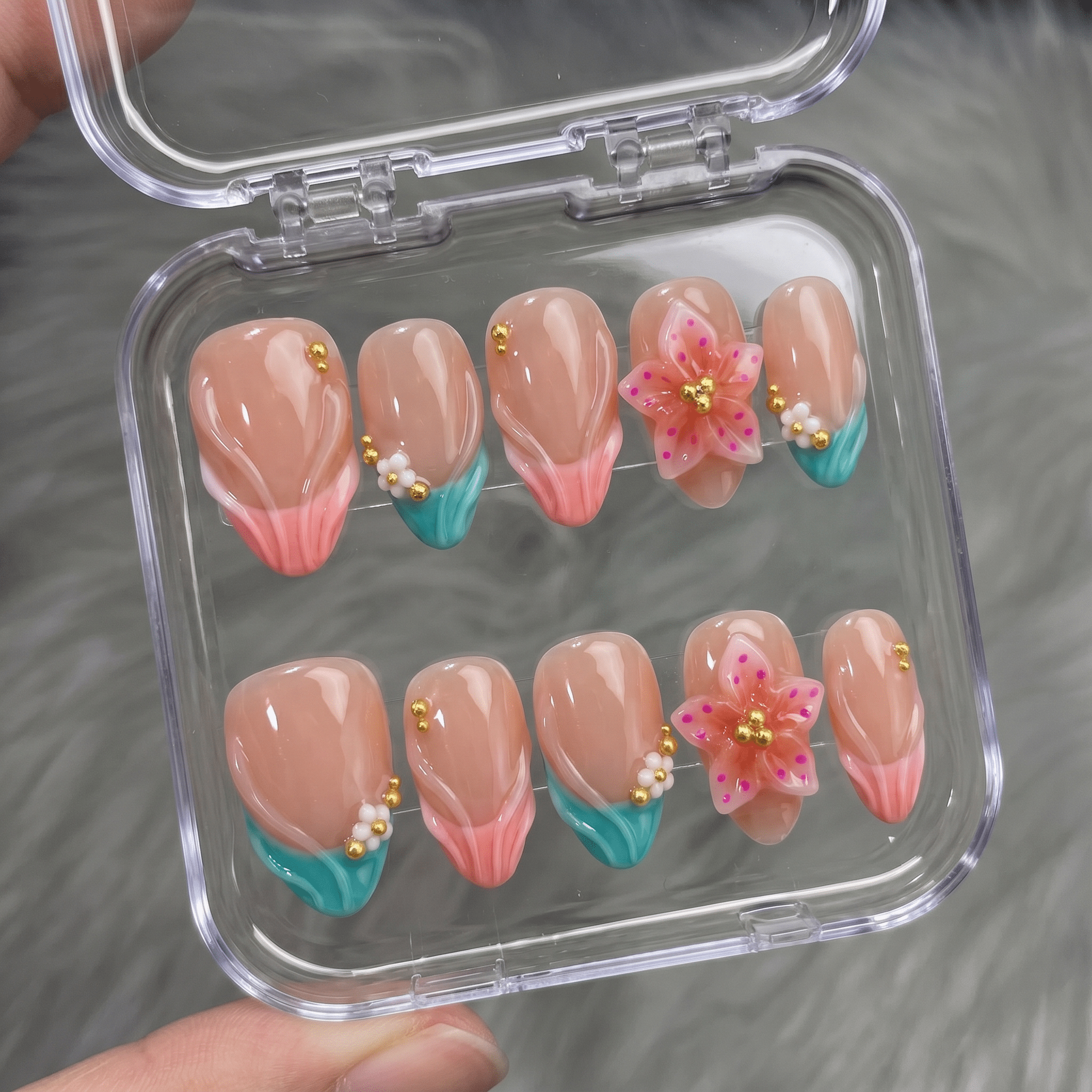 Floral Soul press-on nails by Handora