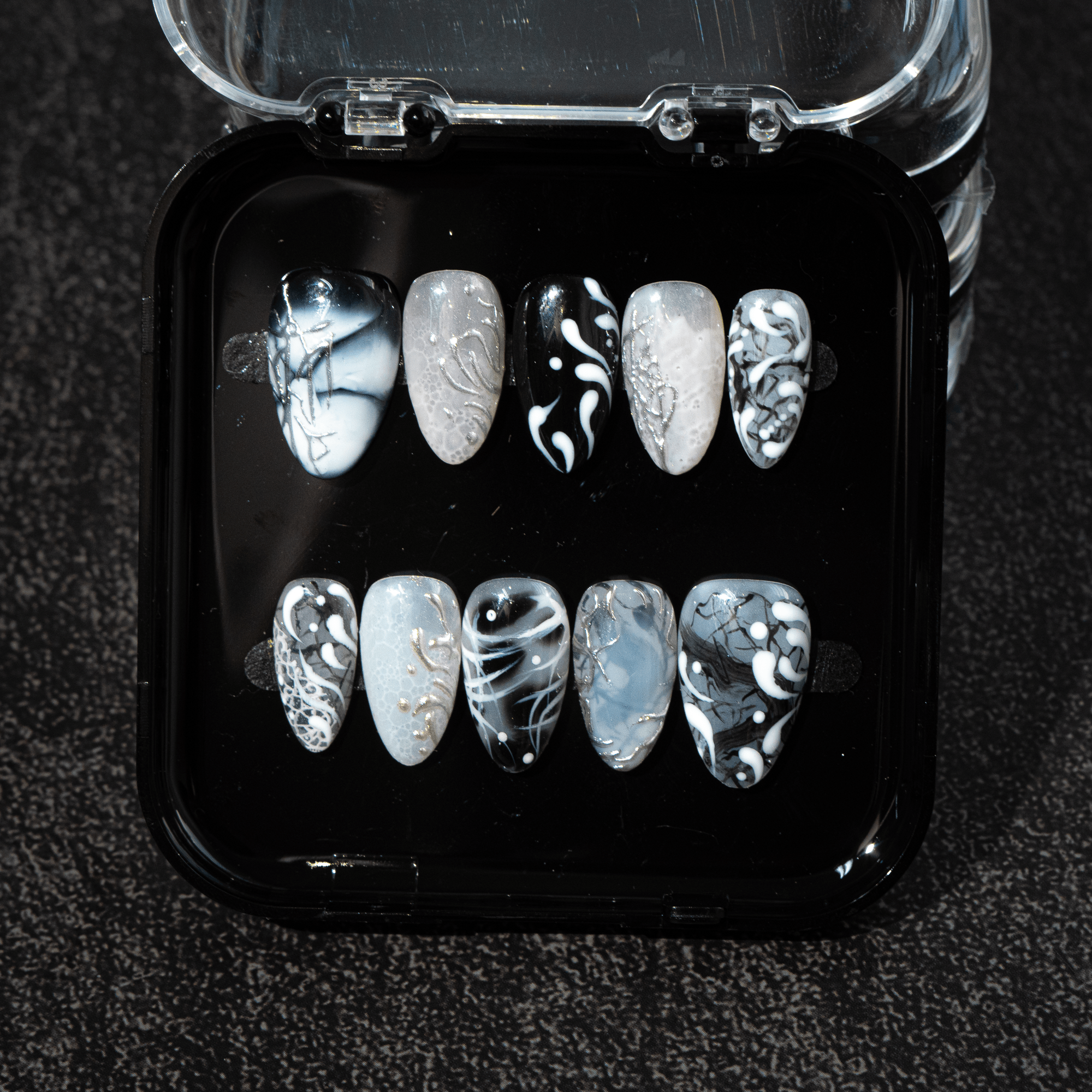 Fluid Ink press-on nails – design close-up by Handora