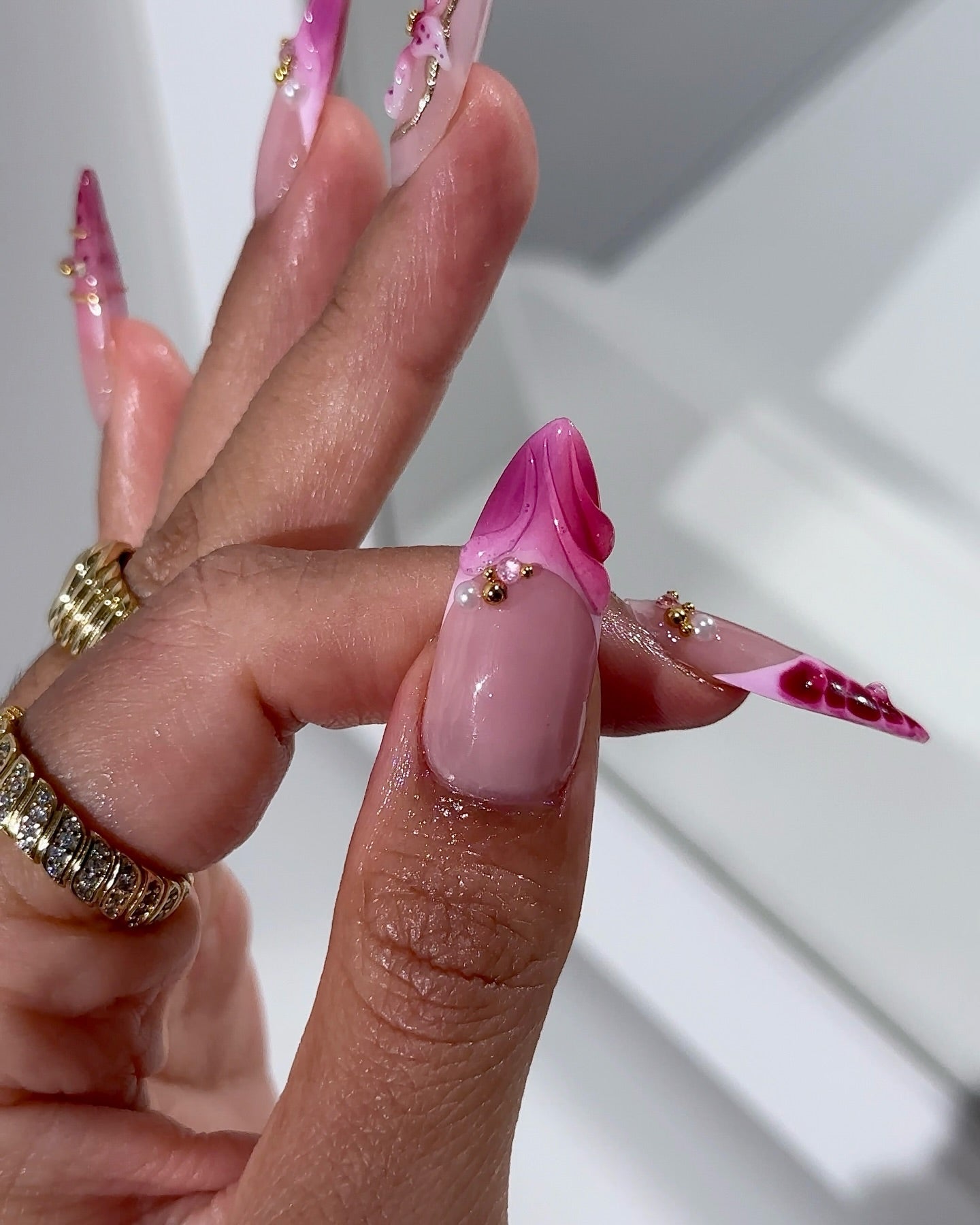 Fuchsia Flora full press-on nail set – sizes XS–L by Handora