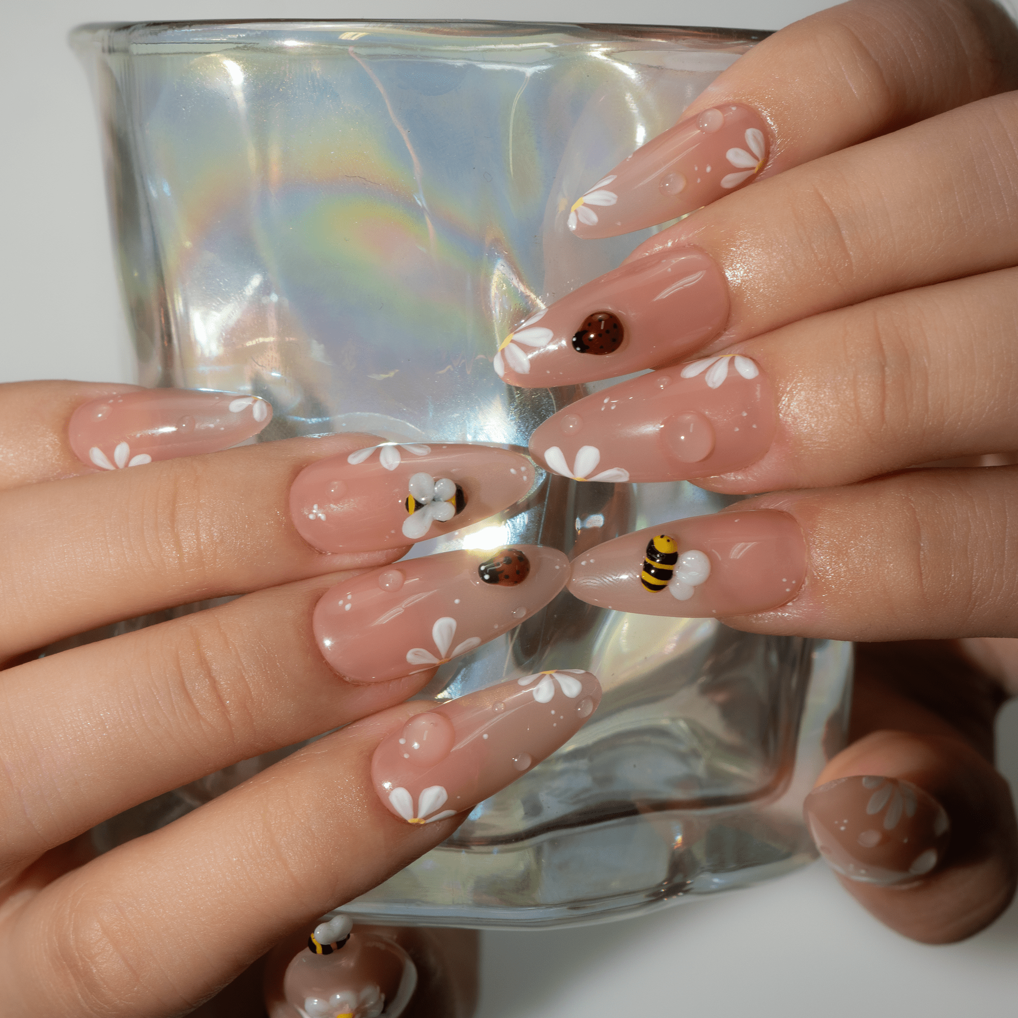 Garden Insects full press-on nail set – sizes XS–L by Handora
