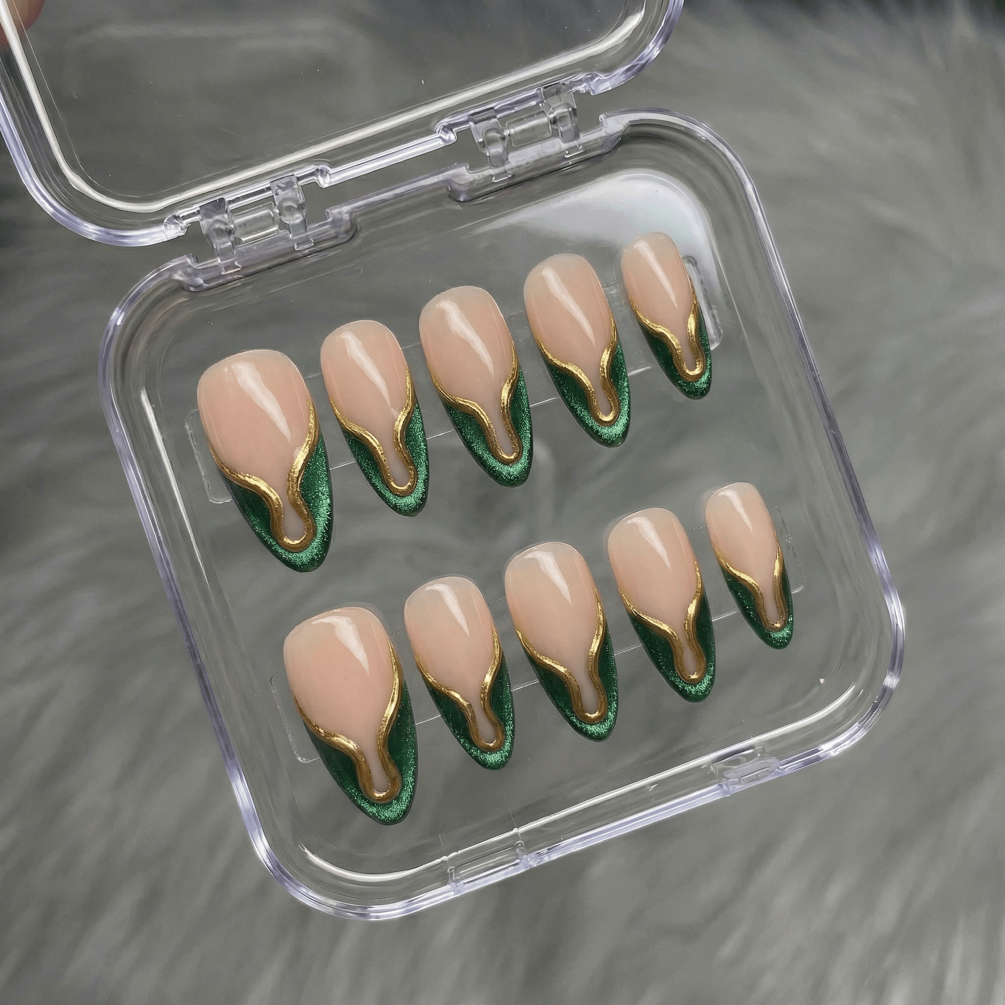 Gilded Onyx press-on nails – design close-up by Handora