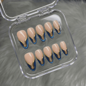 Gilded Onyx nail design – handmade press-on nails by Handora