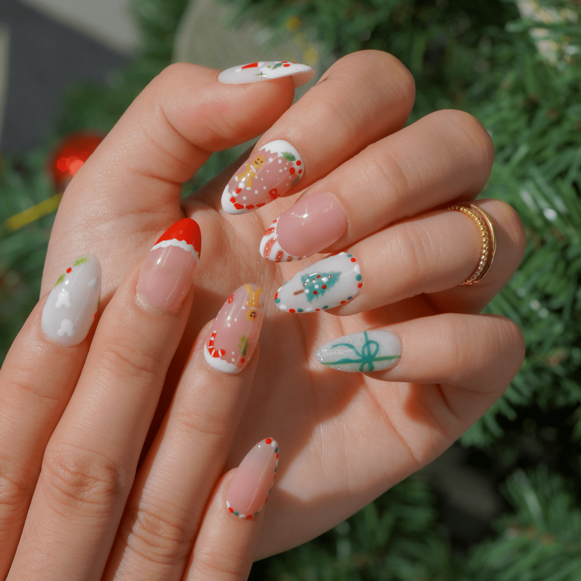 Ginger Cheer press-on nails – hand-painted reusable gel set by Handora