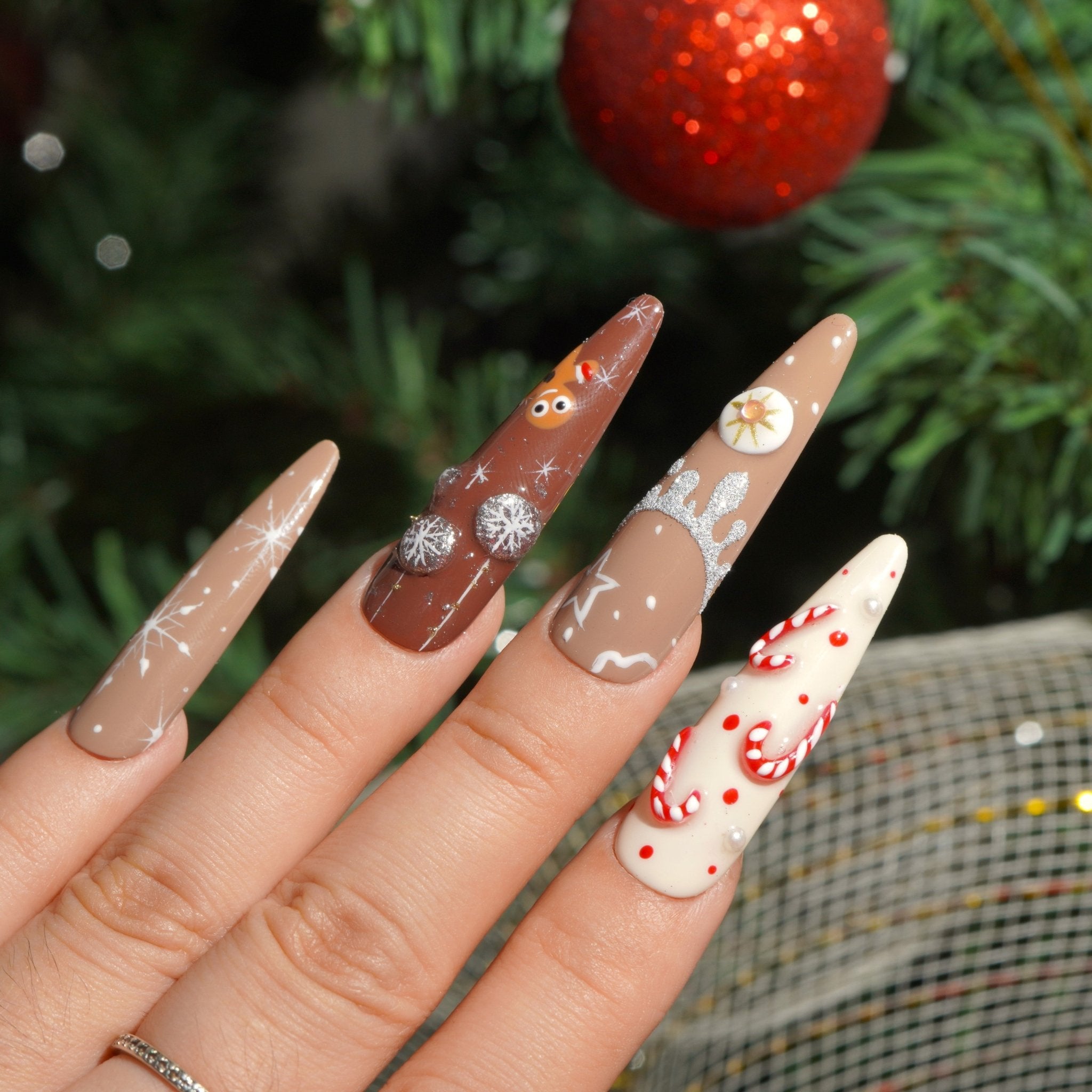 Ginger Dream stiletto press-on nails – design close-up by Handora