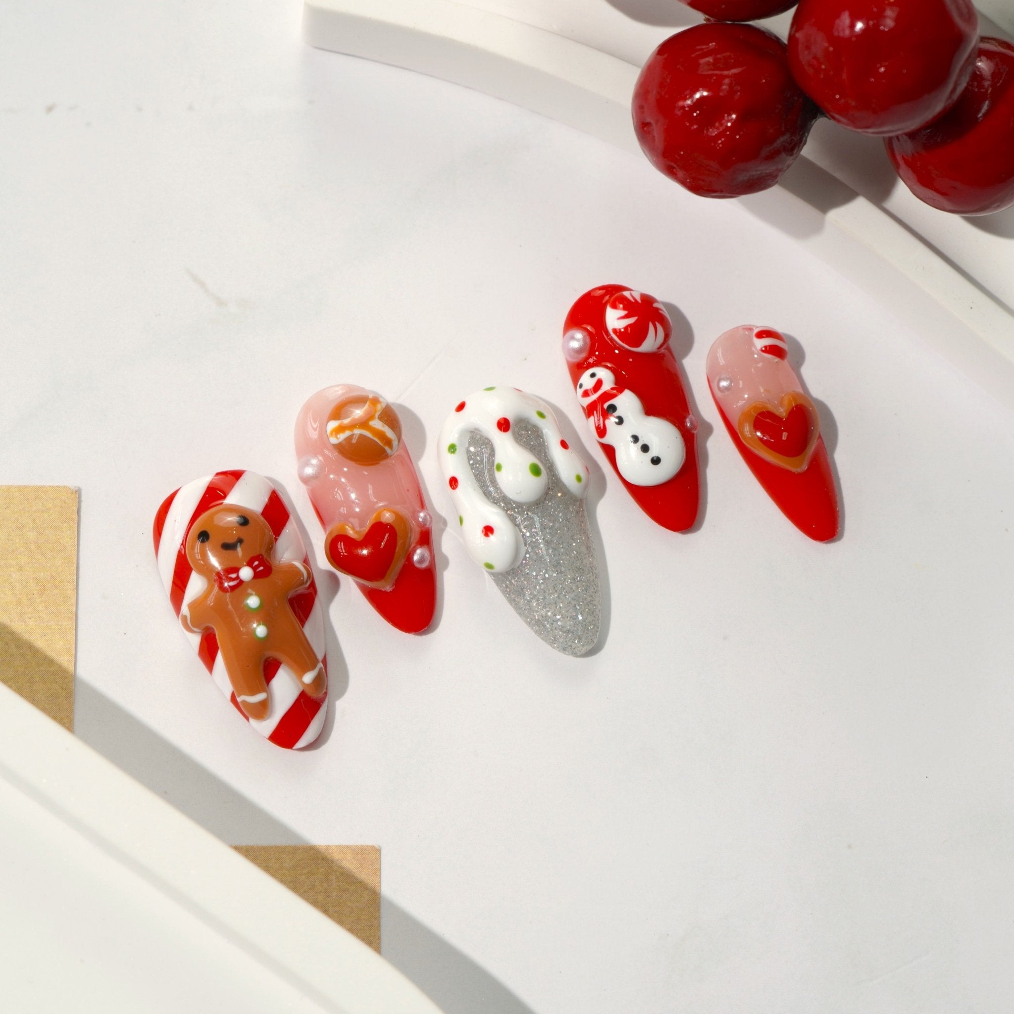 Ginger Joy nail design – handmade press-on nails by Handora