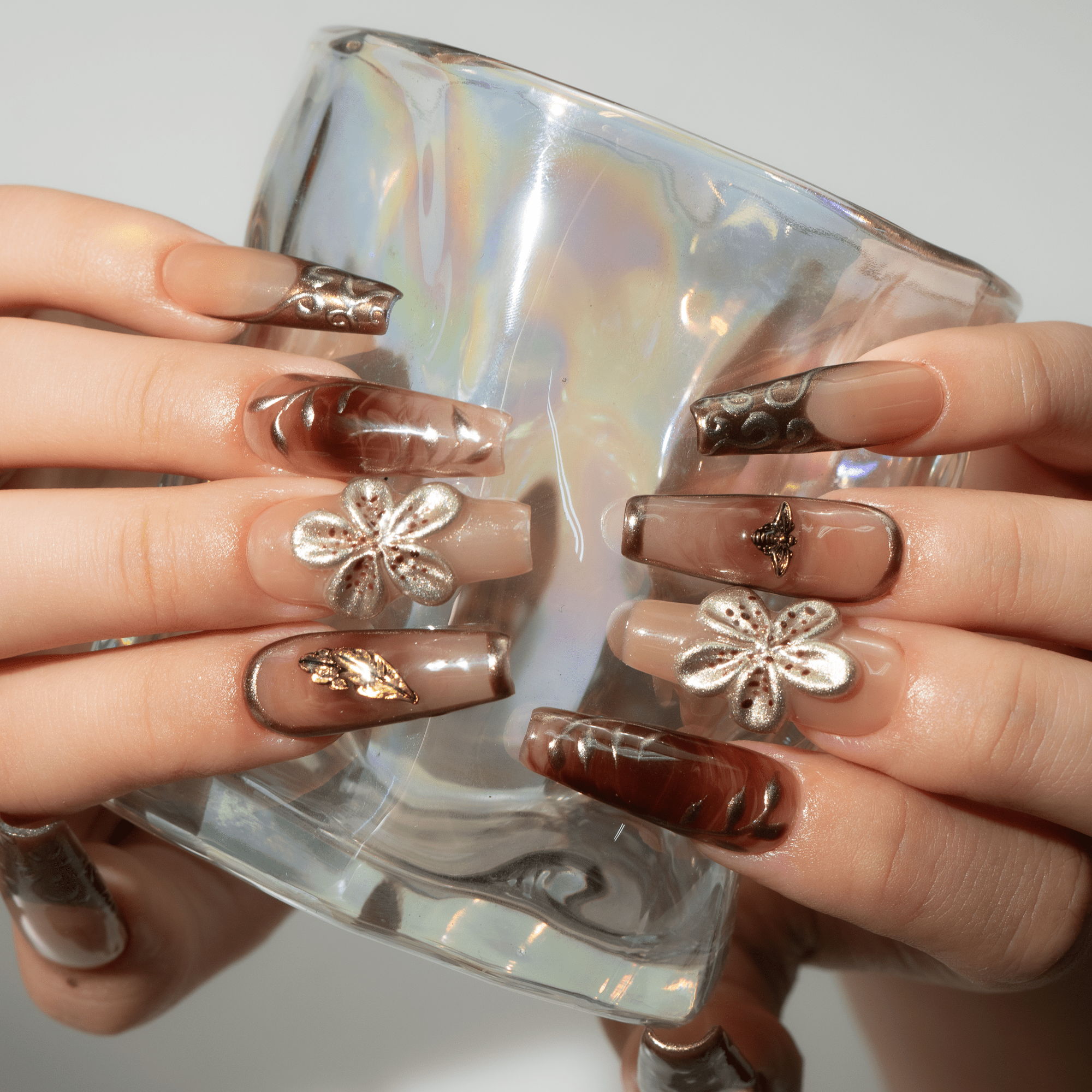 Golden Bloom press-on nails – hand-painted reusable gel set by Handora