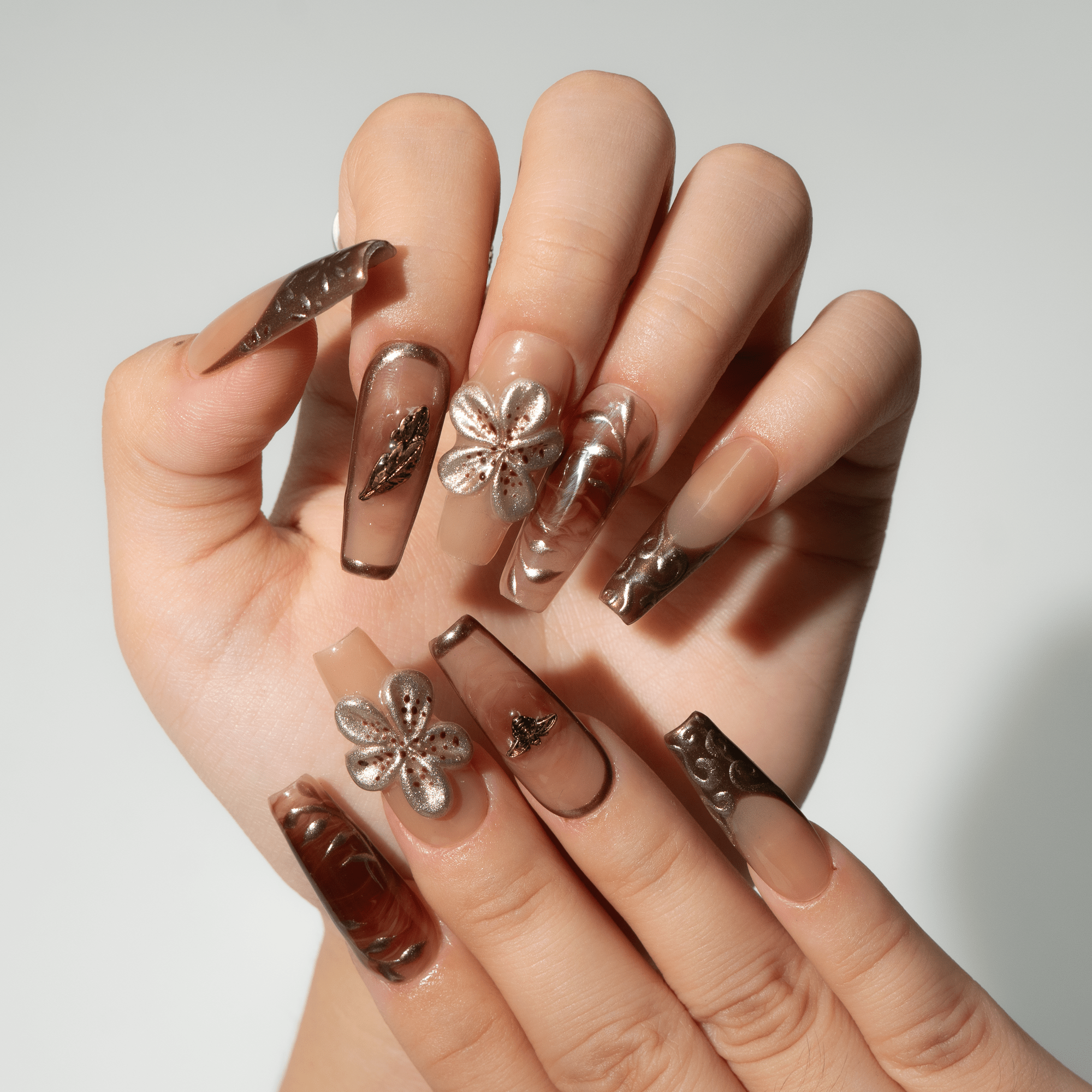 Golden Bloom floral nail design – handmade press-on nails by Handora