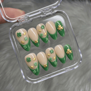 Golden Clover press-on nails – design close-up by Handora