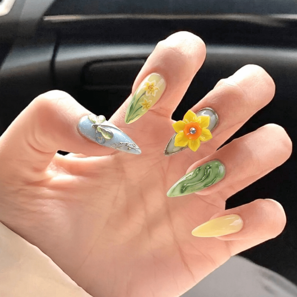 Golden Dragonfly full press-on nail set – sizes XS–L by Handora