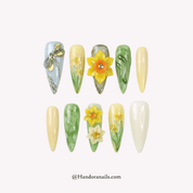 Golden Dragonfly gold almond floral press-on nails by Handora