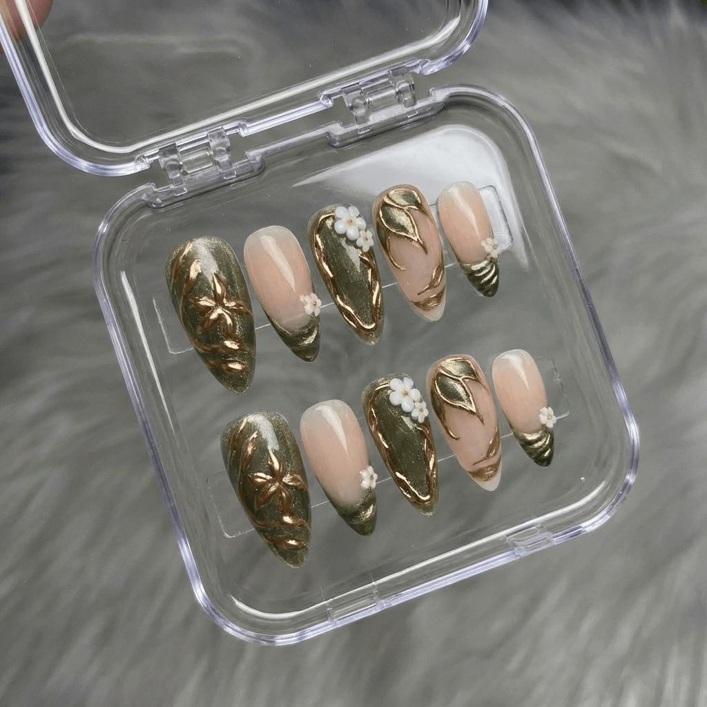 Golden Moss - Handora Nails - cat eye nailsgel nailsgreen nails