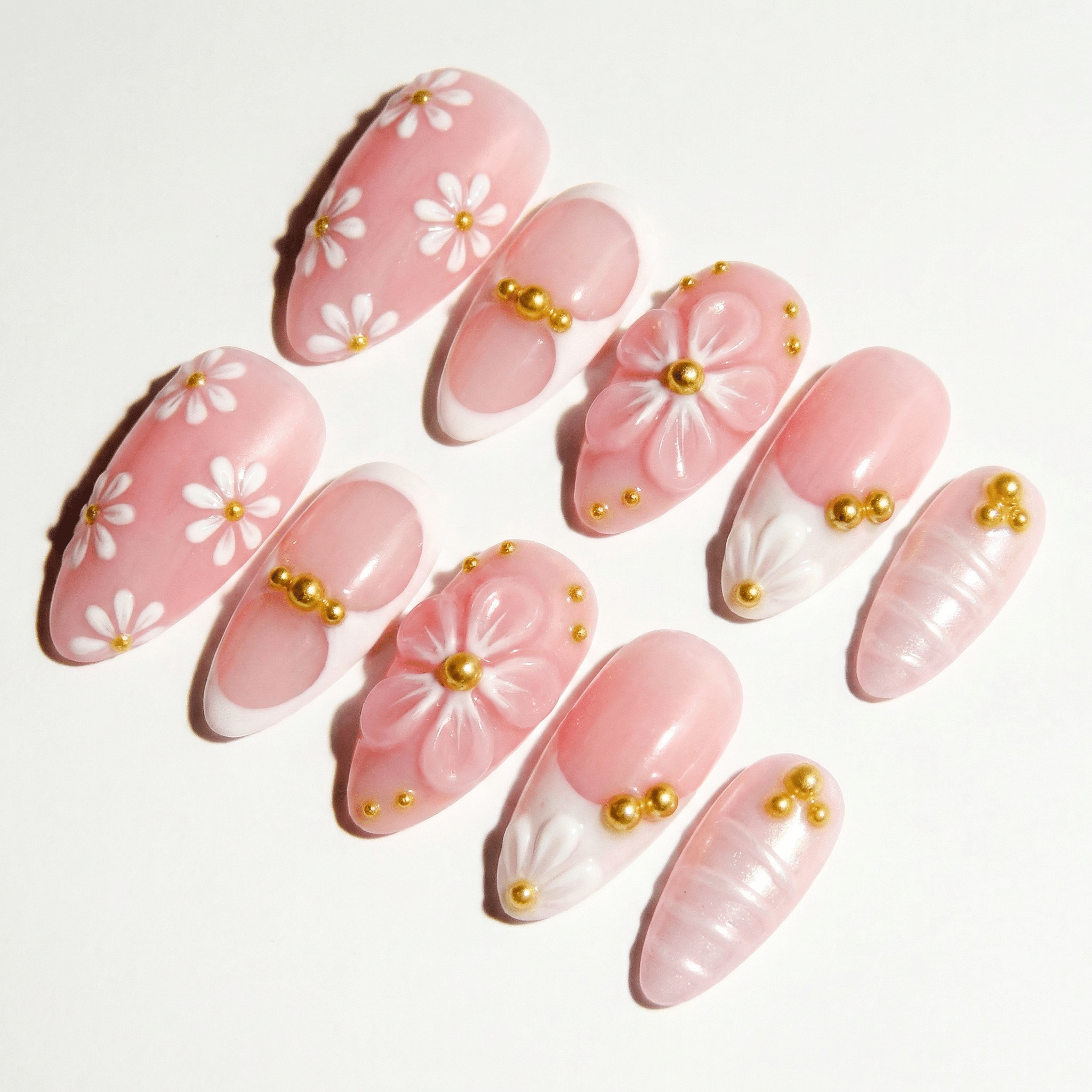 Golden Petals nail design – handmade press-on nails by Handora