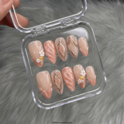 Golden Siren full press-on nail set – sizes XS–L by Handora