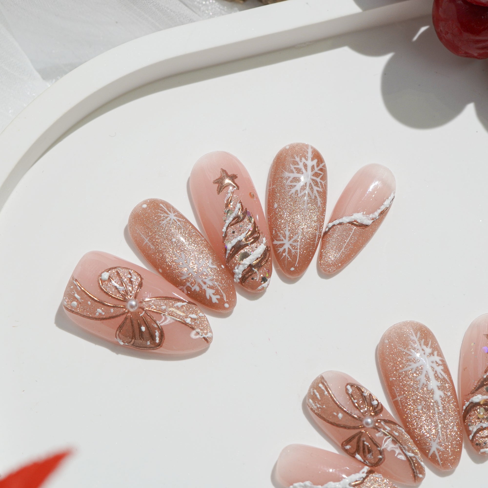 Golden Whisper full press-on nail set – sizes XS–L by Handora
