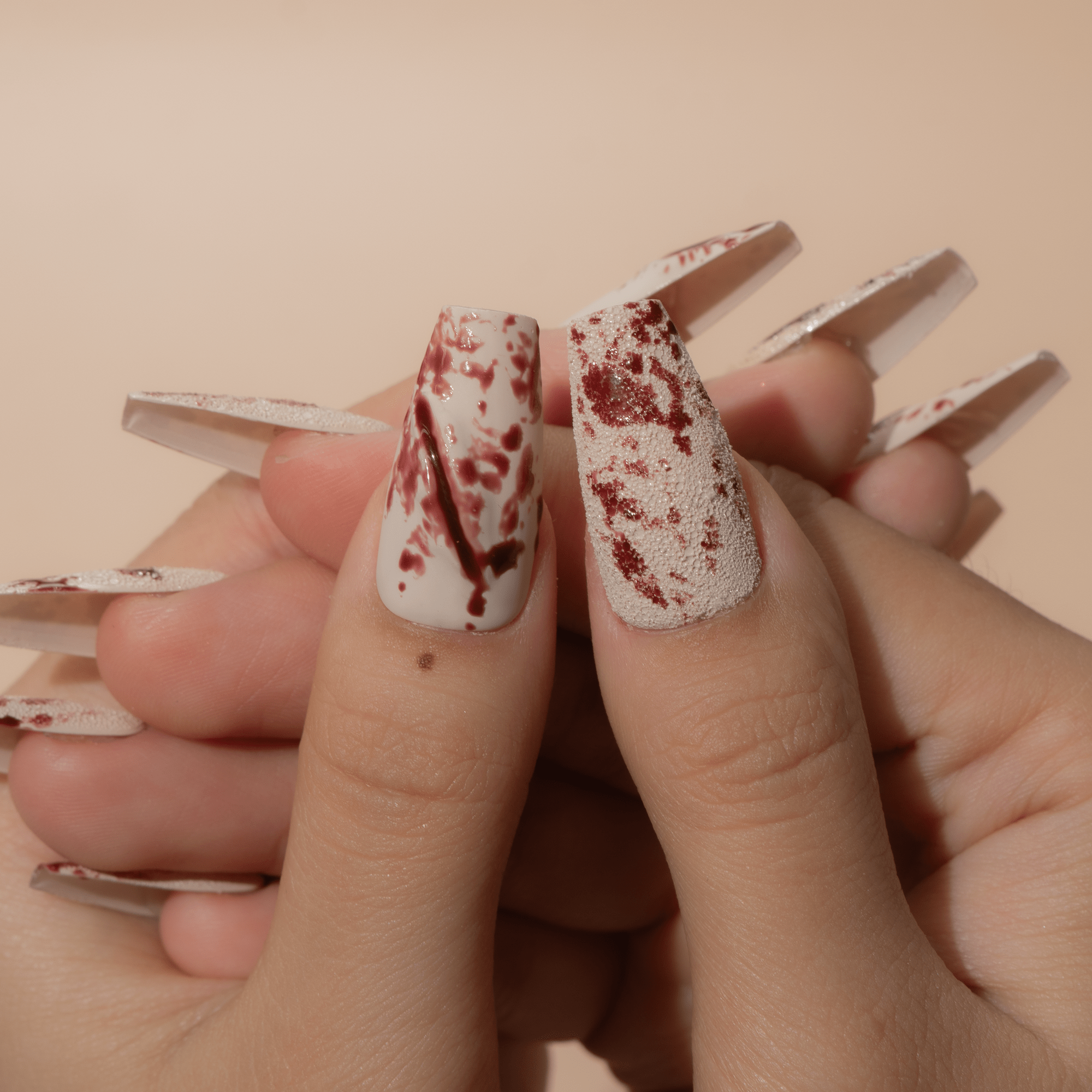 Gore Grunge press-on nails – design close-up by Handora