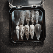 Gothic Chrome full press-on nail set – sizes XS–L by Handora