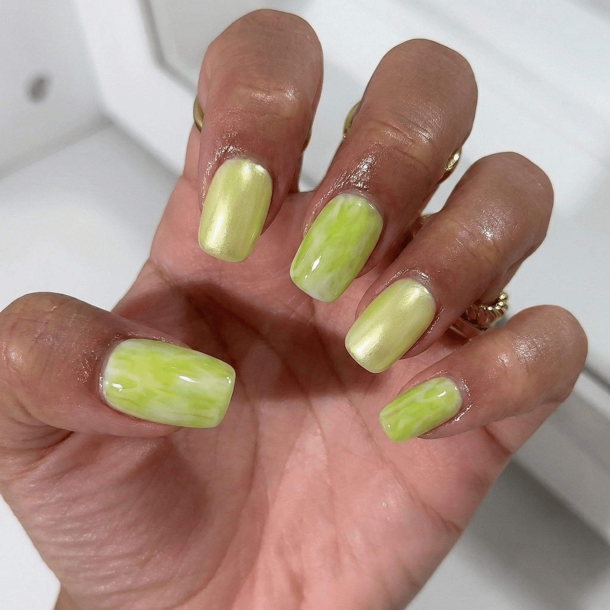 Green Grape press-on nails – design close-up by Handora
