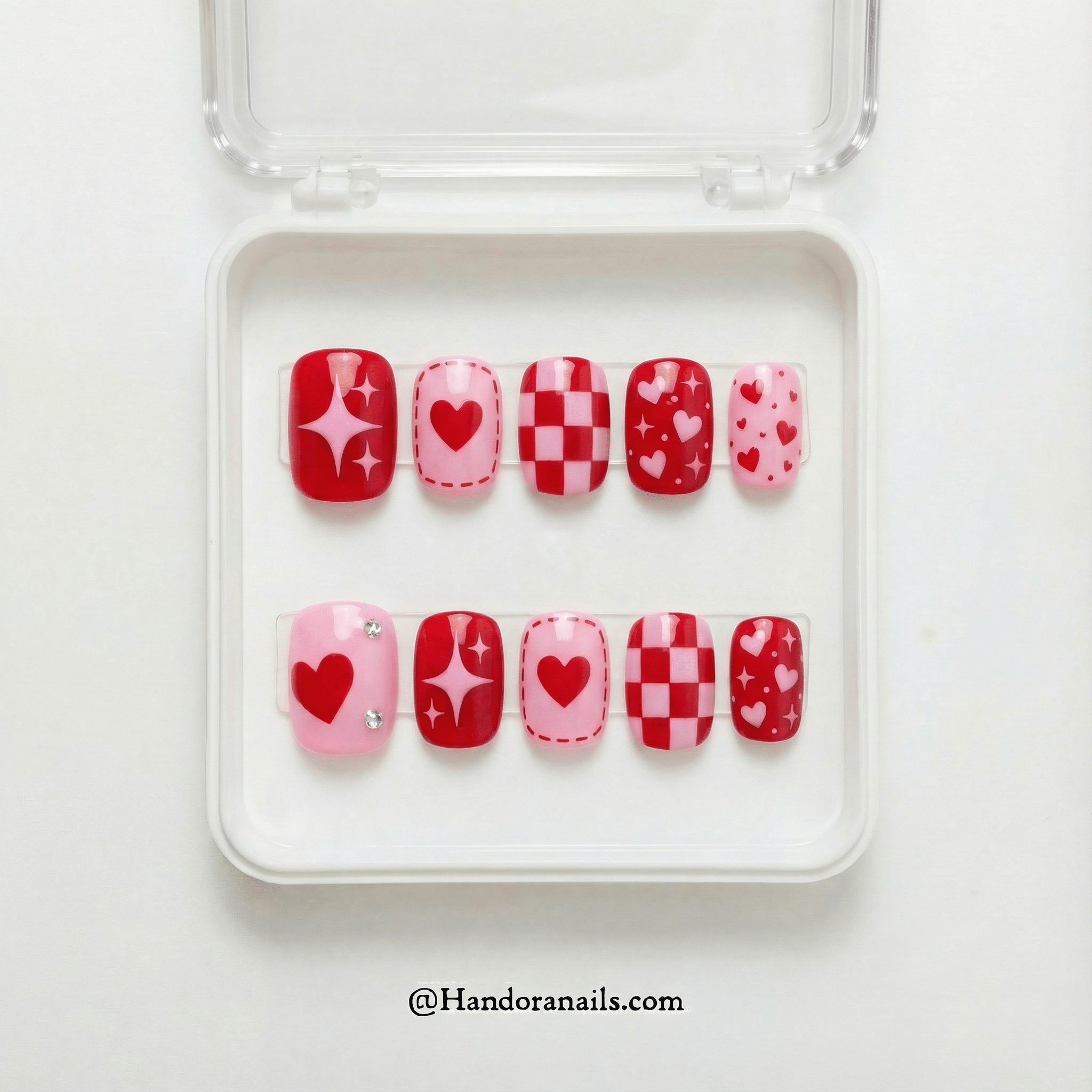 Heart Sparkle press-on nails – design close-up by Handora